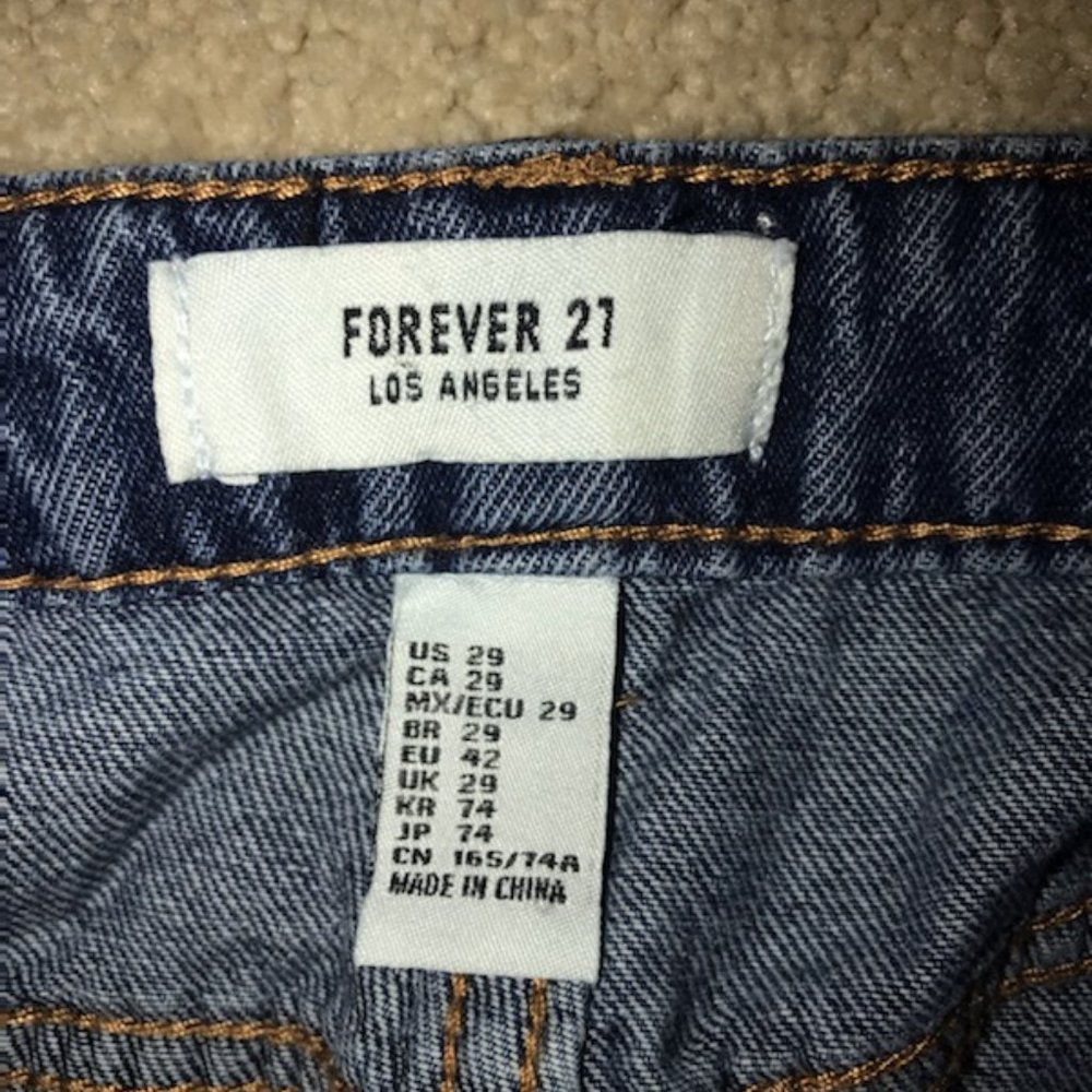 shorts - Picture 3 of 3